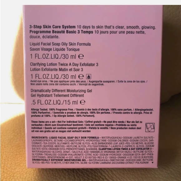 New CLINIQUE MINIS Dramatically Moisturizing GEL, face SOAP Clarifying LOTION - Picture 3 of 5